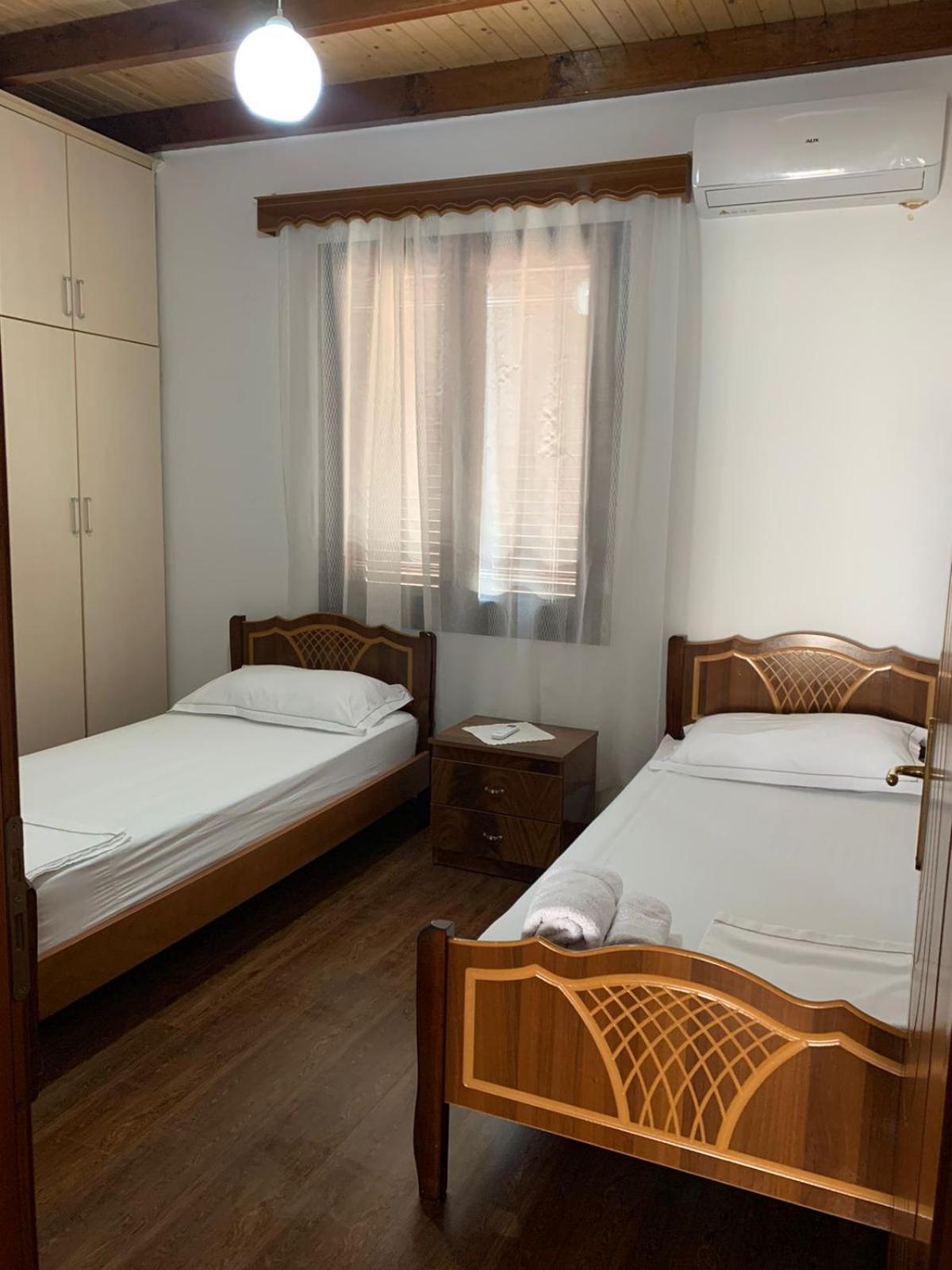 Nomad House-Entire House At Your Disposal,4 Guests Берат Екстериор снимка